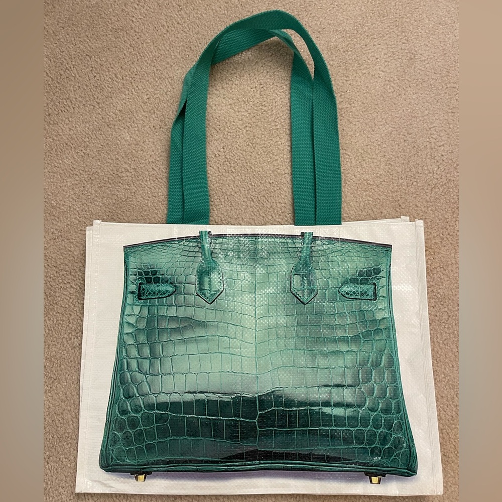 Croc "Print" Reusable Shopping Tote in Green - Picture 5 of 15